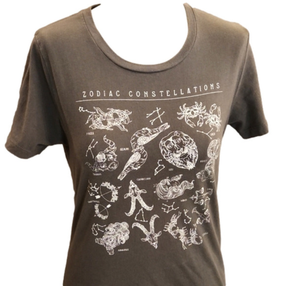Juniors Fifth Sun Gray & White Zodiac Constellations Graphic Tee Size Large. - Picture 6 of 14